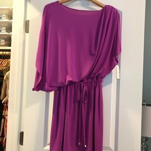 Gorgeous Jessica Simpson dress.